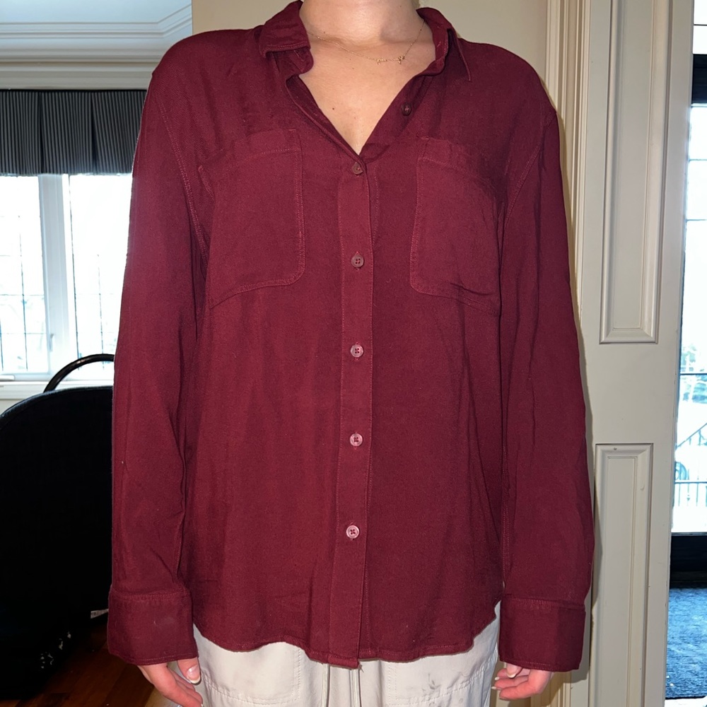 aritzia Talula maroon button down shirt.